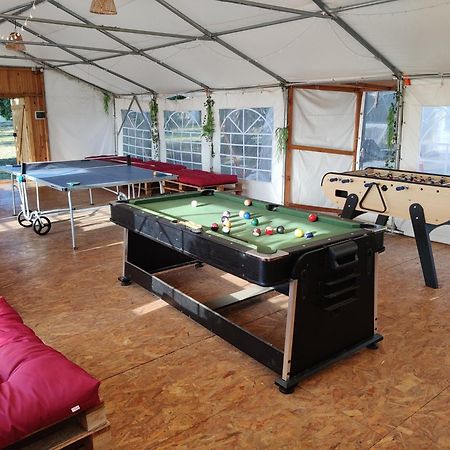 Mas Du Versadou, Dans Un Espace Naturel Protege, Piscine Couverte Chauffee Toute L'Annee, Spa Et Salle De Jeux سان جيل المظهر الخارجي الصورة